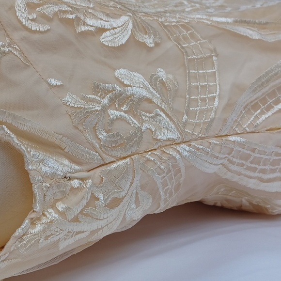 Shall We Cream Embroidered Overlay Cocktail/PartyWedding Dress, 18" PTP, 43" L - Picture 3 of 6
